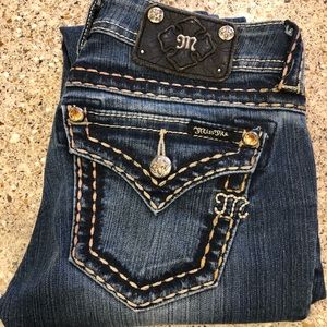 Size 27  Skinny Miss Me Jeans